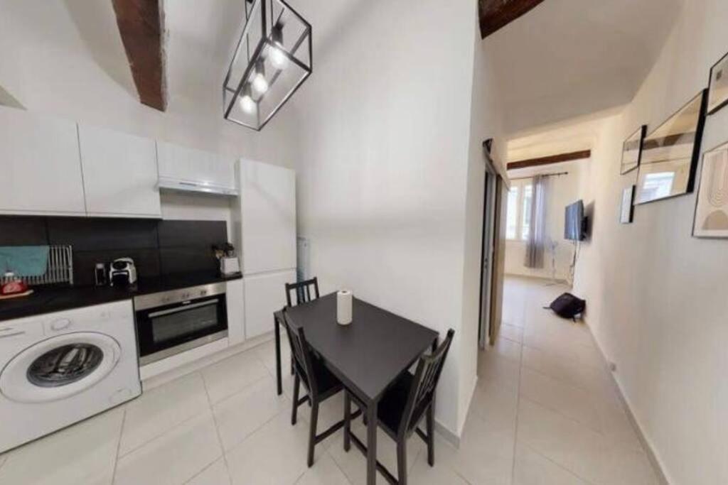 Apartment Coutellerie-au Coeur Du Vieux-port Proche Du Panier Marseilles